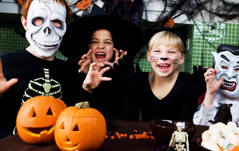 Игры и конкурсы на праздник Хэллоуин — веселые и смешные